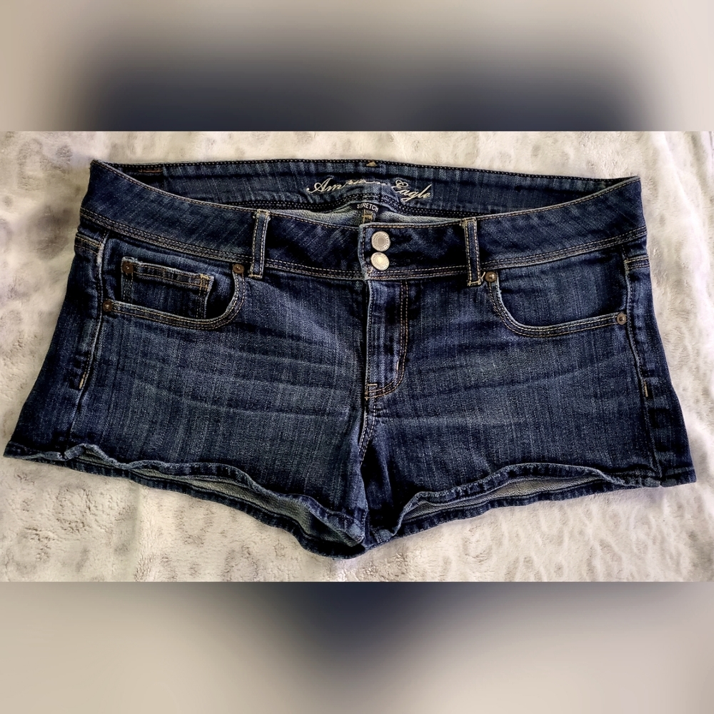 AMERICAN Eagle Outfitters- Womens Shorty Stretch Jeam Shorts Size 14